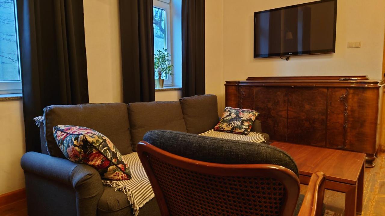 Apartamenty Przy Stonehenge Sosnowiec Ngoại thất bức ảnh