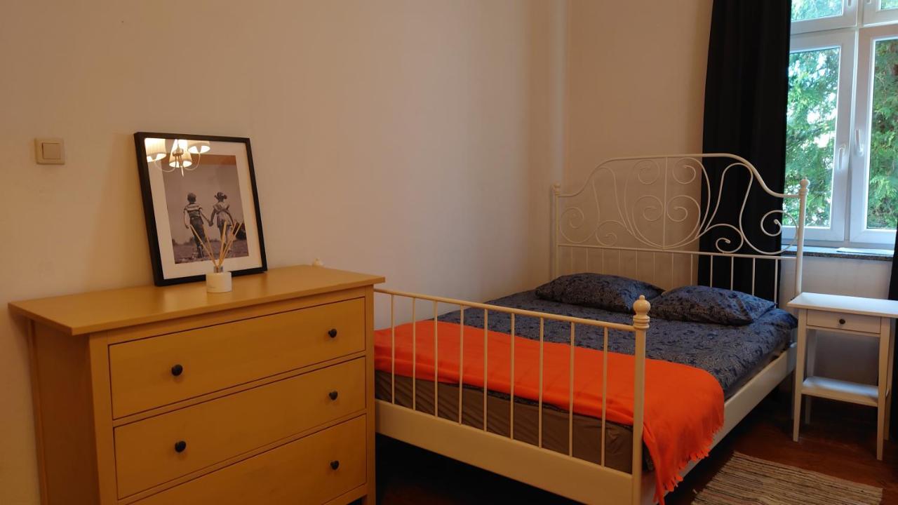 Apartamenty Przy Stonehenge Sosnowiec Ngoại thất bức ảnh
