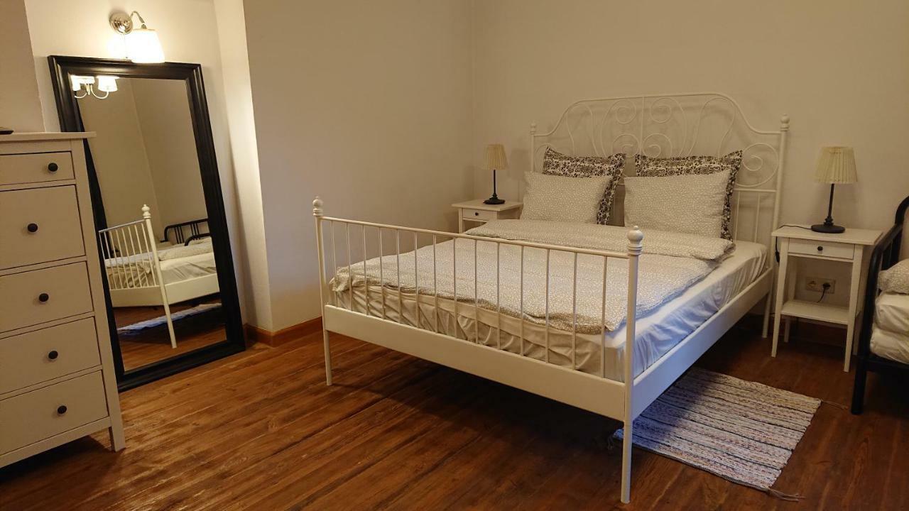Apartamenty Przy Stonehenge Sosnowiec Ngoại thất bức ảnh